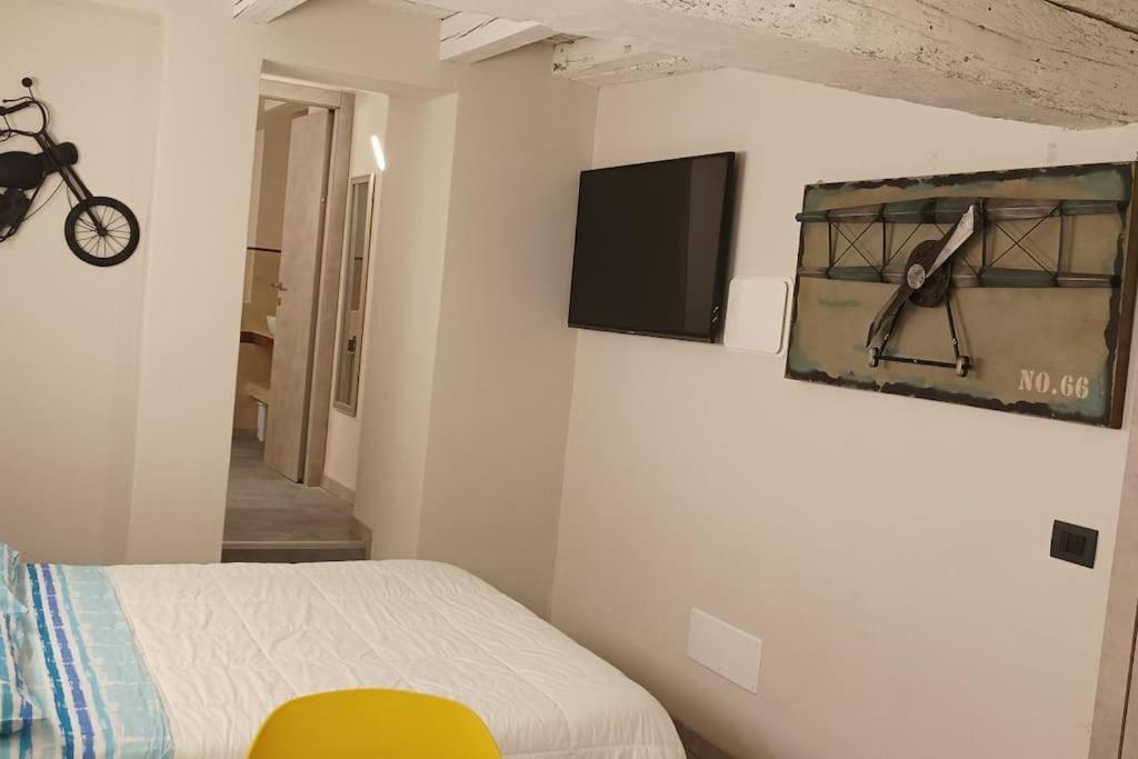 A Due Passi Dal Castello Apartment Soncino Bagian luar foto