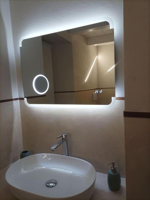 A Due Passi Dal Castello Apartment Soncino Bagian luar foto
