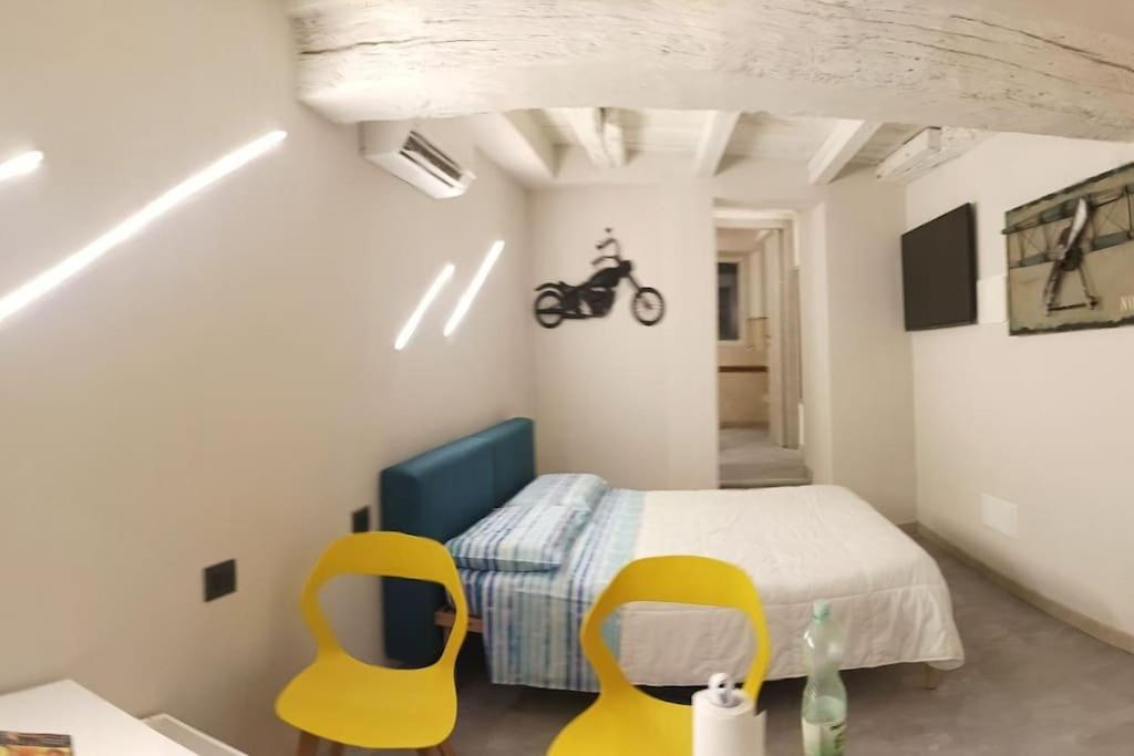 A Due Passi Dal Castello Apartment Soncino Bagian luar foto